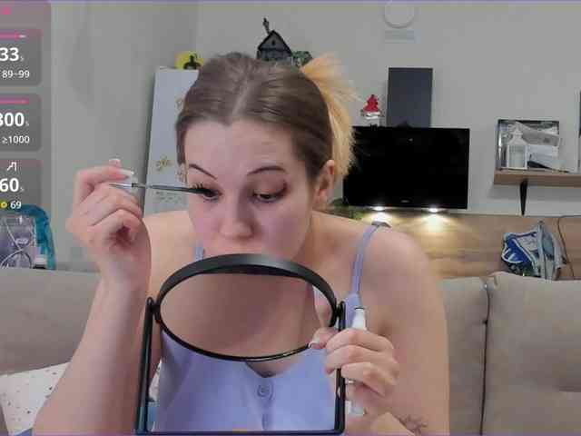 Girlalonehome Live Webcam on BongaCams