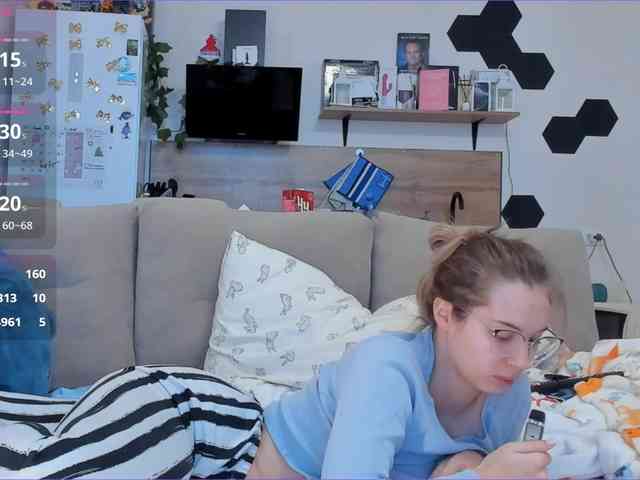 Girlalonehome Girlalonehome