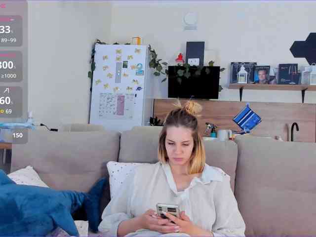Girlalonehome