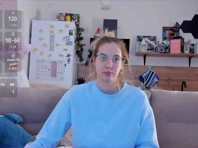 Girlalonehome Girlalonehome