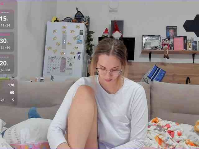 Girlalonehome Girlalonehome