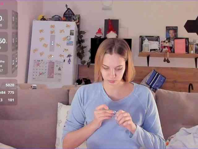 Girlalonehome Girlalonehome