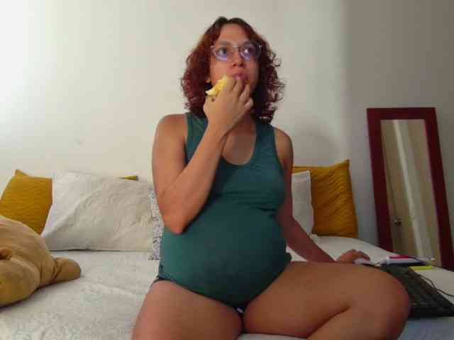 EmmaBluebell webcam