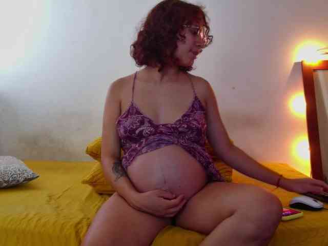EmmaBluebell webcam