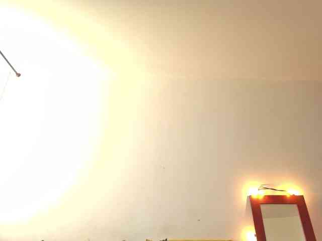 EmmaBluebell webcam