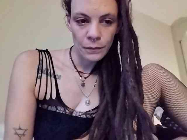 CharlieJade webcam
