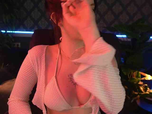 SinfulSapphiree webcam