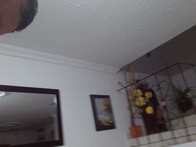 Bundlesslove's BongaCams show and profile