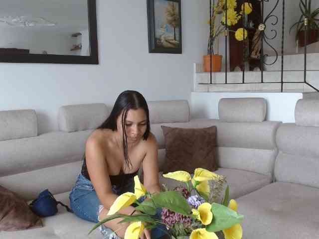 Boundlesslove webcam