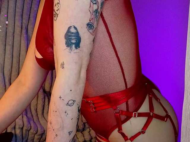 sweetdreamss's BongaCams show and profile