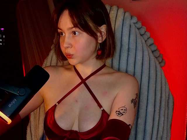 sweetdreamss's BongaCams show and profile