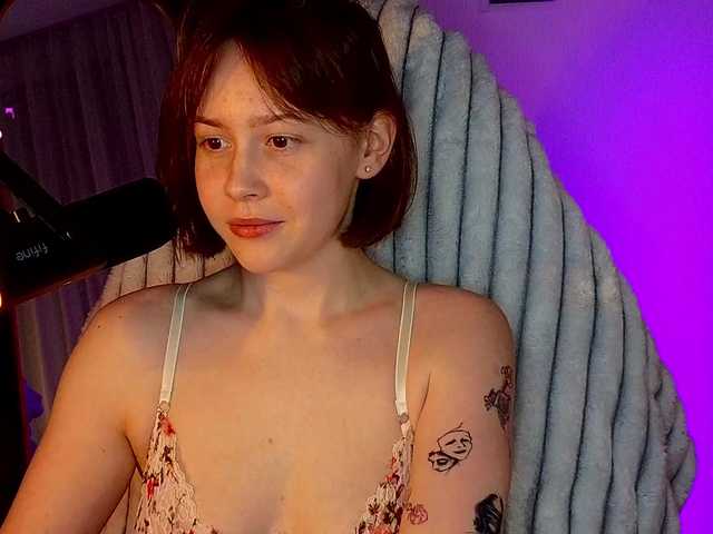 sweetdreamss's BongaCams show and profile