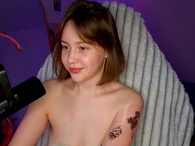 sweetdreamss's BongaCams show and profile