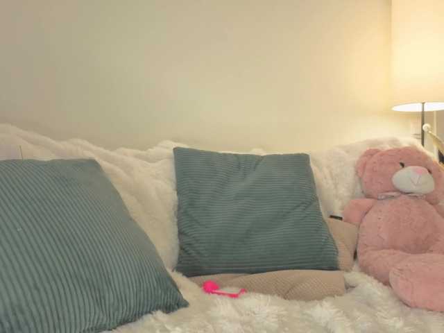 milli-sunrise's BongaCams show and profile