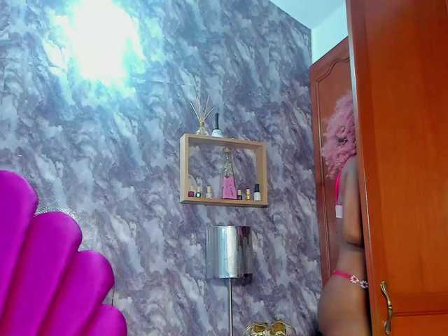 EMMA_PARIS webcam