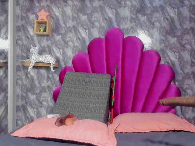EMMA_PARIS webcam
