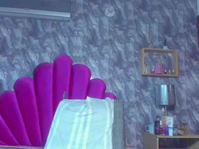 EMMA_PARIS webcam