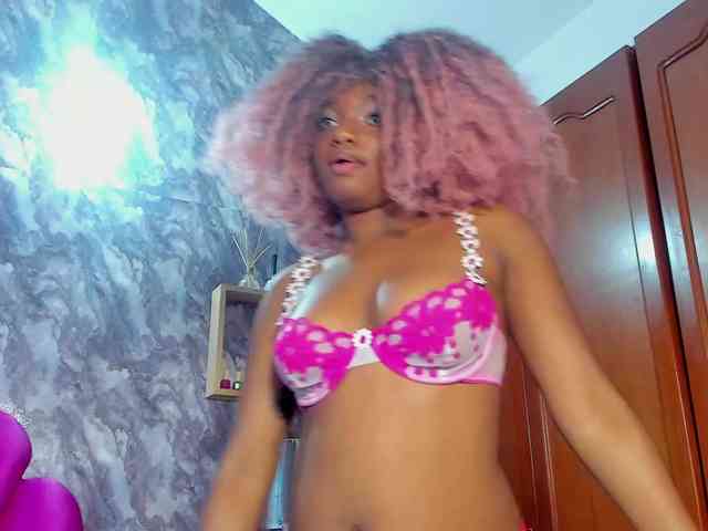 EMMA_PARIS webcam