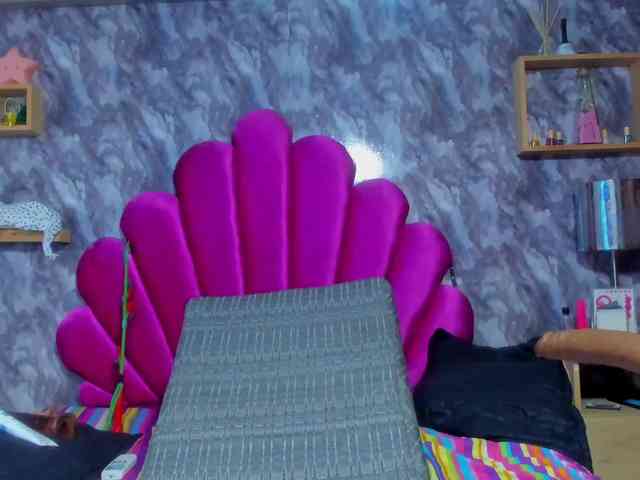 EMMA_PARIS webcam