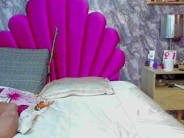 EMMA_PARIS webcam