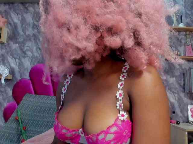 EMMA_PARIS webcam