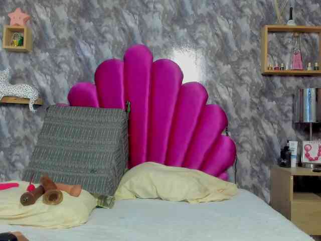 EMMA_PARIS webcam