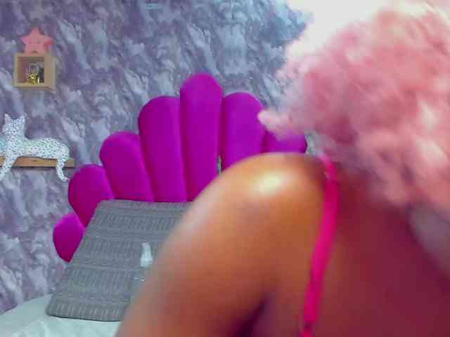 EMMA_PARIS webcam