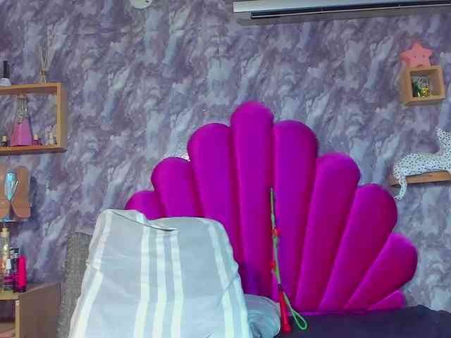 EMMA_PARIS webcam