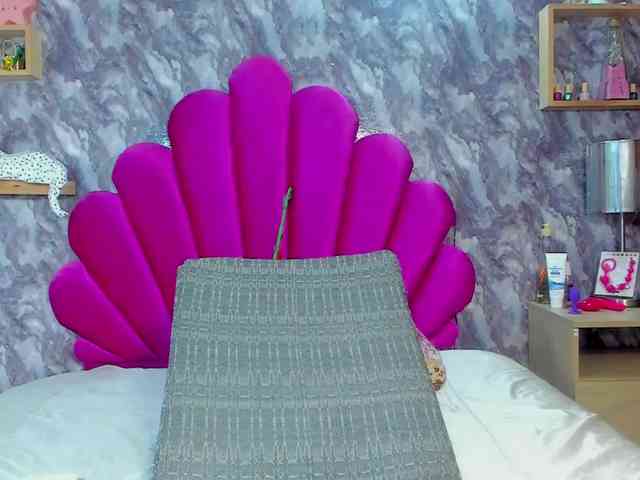 EMMA_PARIS webcam