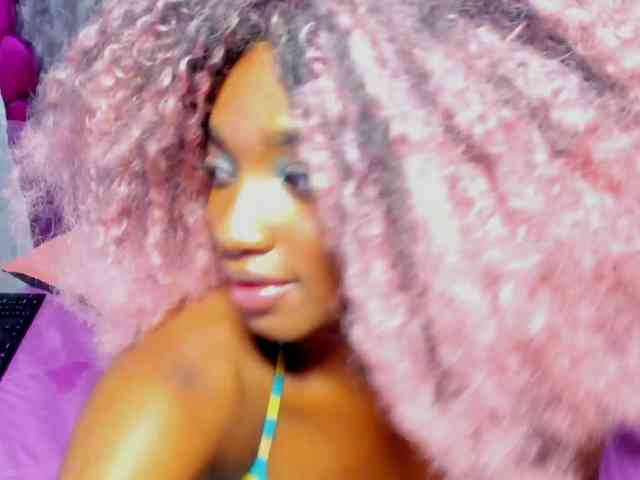 EMMA_PARIS webcam