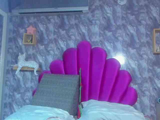 EMMA_PARIS webcam