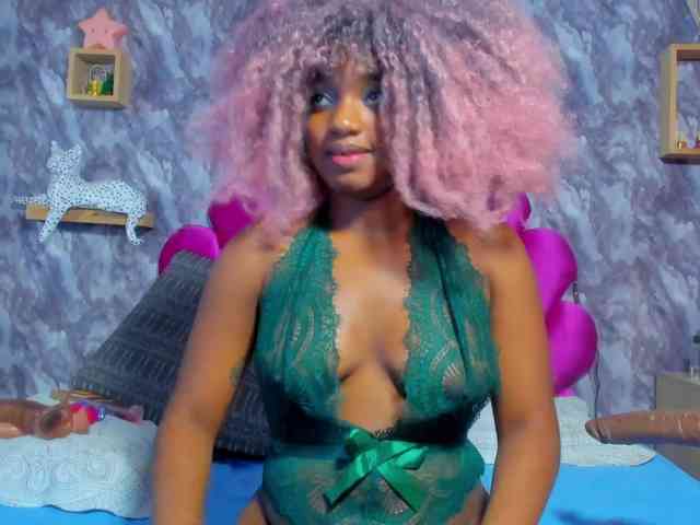 EMMA_PARIS webcam