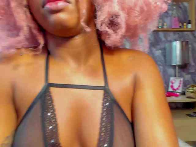 EMMA_PARIS webcam