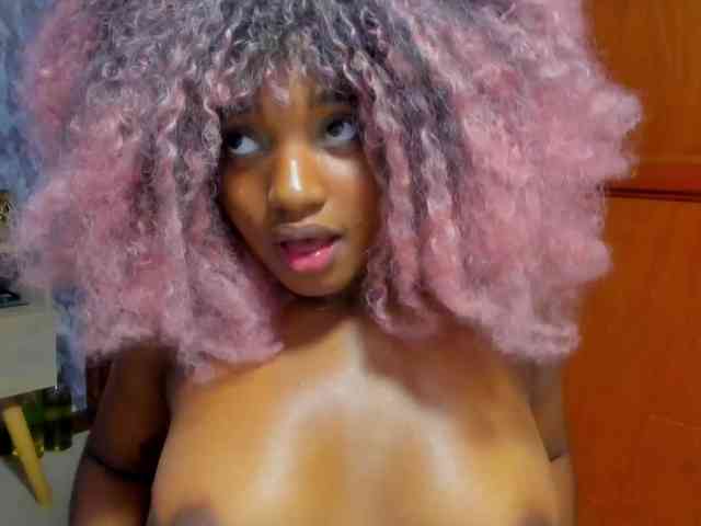 EMMA_PARIS webcam