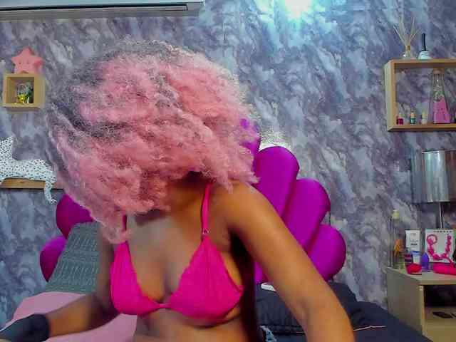 EMMA_PARIS webcam