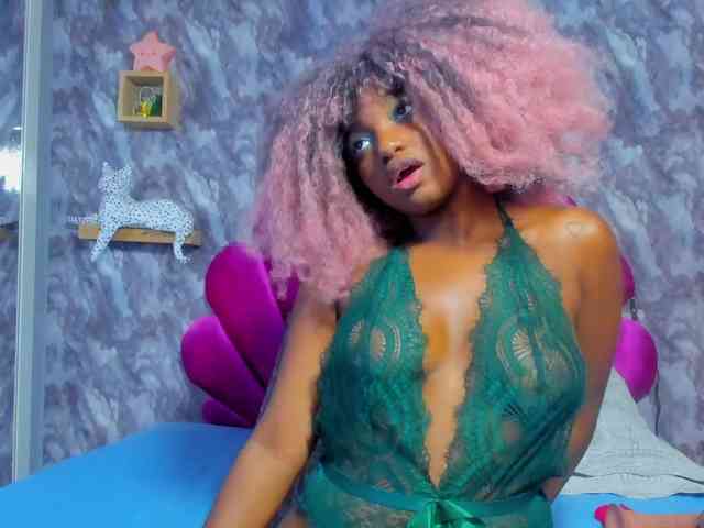 EMMA_PARIS webcam