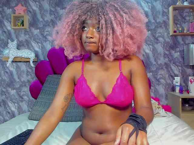 EMMA_PARIS webcam