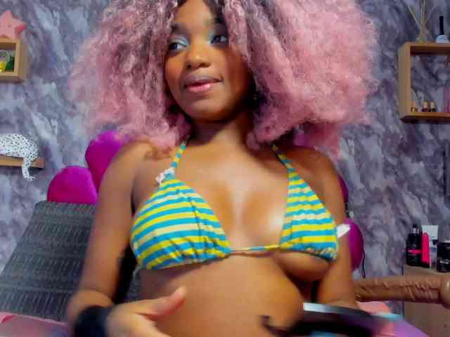 EMMA_PARIS webcam
