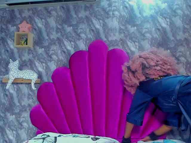 EMMA_PARIS webcam