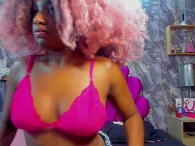 EMMA_PARIS webcam