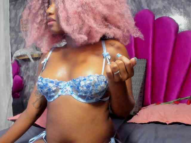 EMMA_PARIS webcam