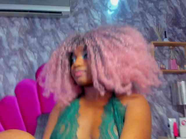 EMMA_PARIS webcam