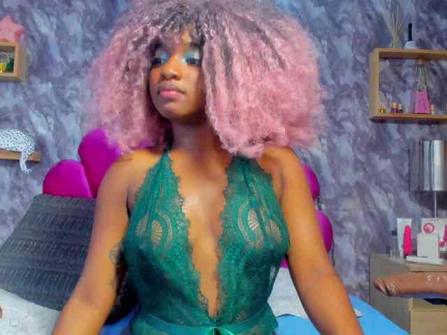 EMMA_PARIS webcam