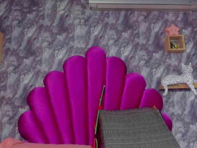 EMMA_PARIS webcam