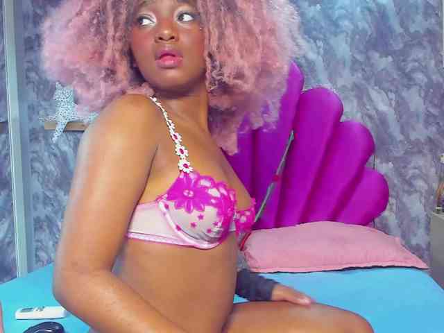 EMMA_PARIS webcam