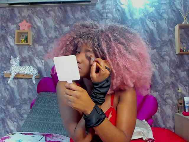 EMMA_PARIS webcam