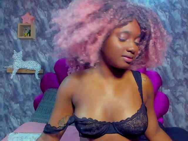 EMMA_PARIS webcam