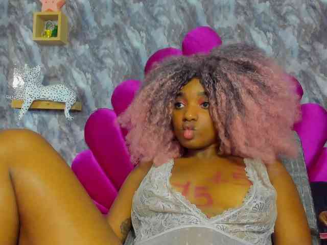 EMMA_PARIS webcam