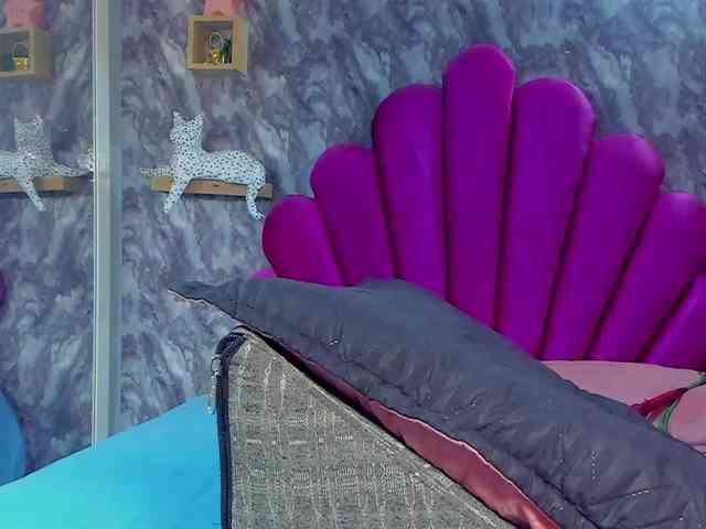 EMMA_PARIS webcam