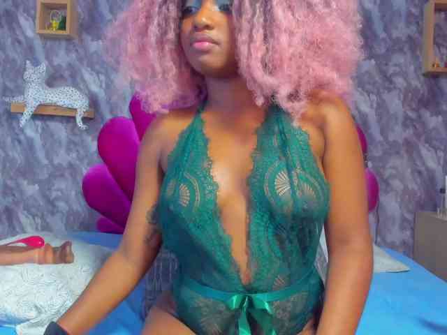 EMMA_PARIS webcam